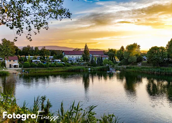 Forteca, Sloneczne Rekreacyjne Campingplatz Uciechow